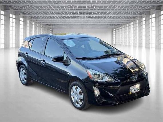 TOYOTA PRIUS C 2015 JTDKDTB31F1111942 image